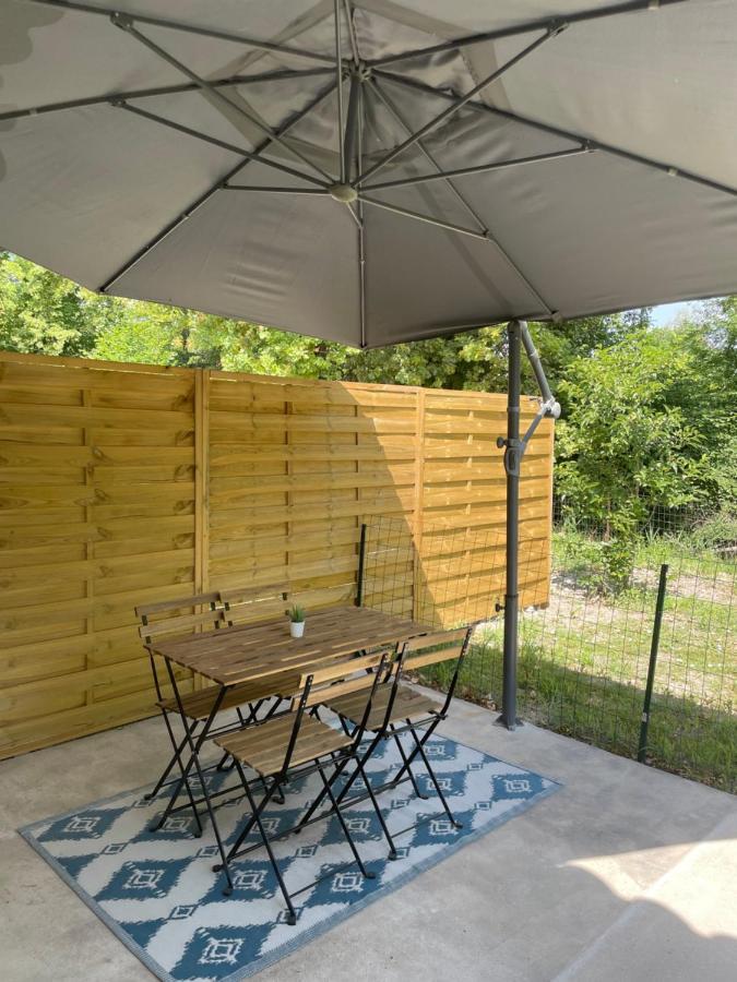 Appartement Avec Terrasse Vue Sorgue เลอ ตอร์ ภายนอก รูปภาพ